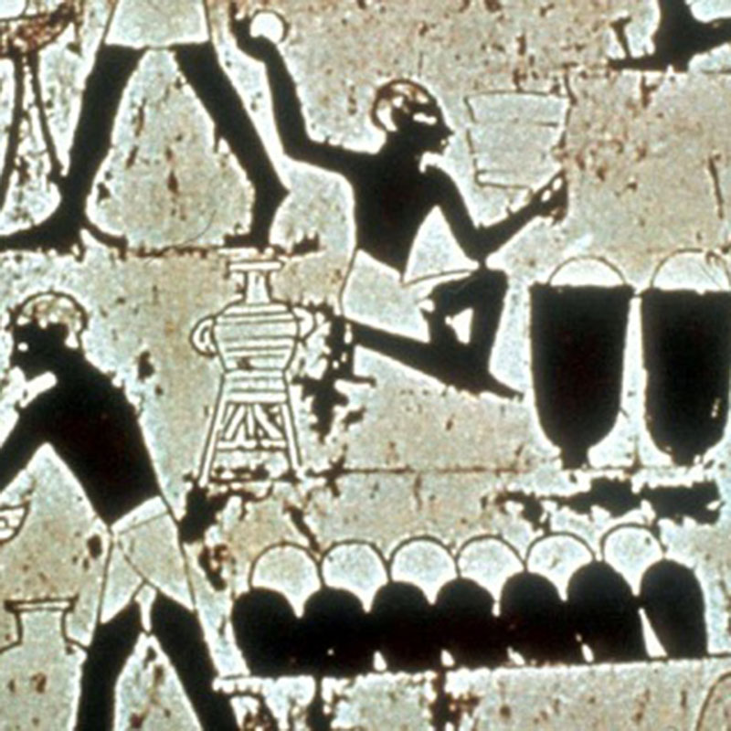 Ägyptische Wandmalerei aus dem Grab des Kenamom, etwa 1.500 v. Chr. Es wird die Bierbereitung dargestellt.